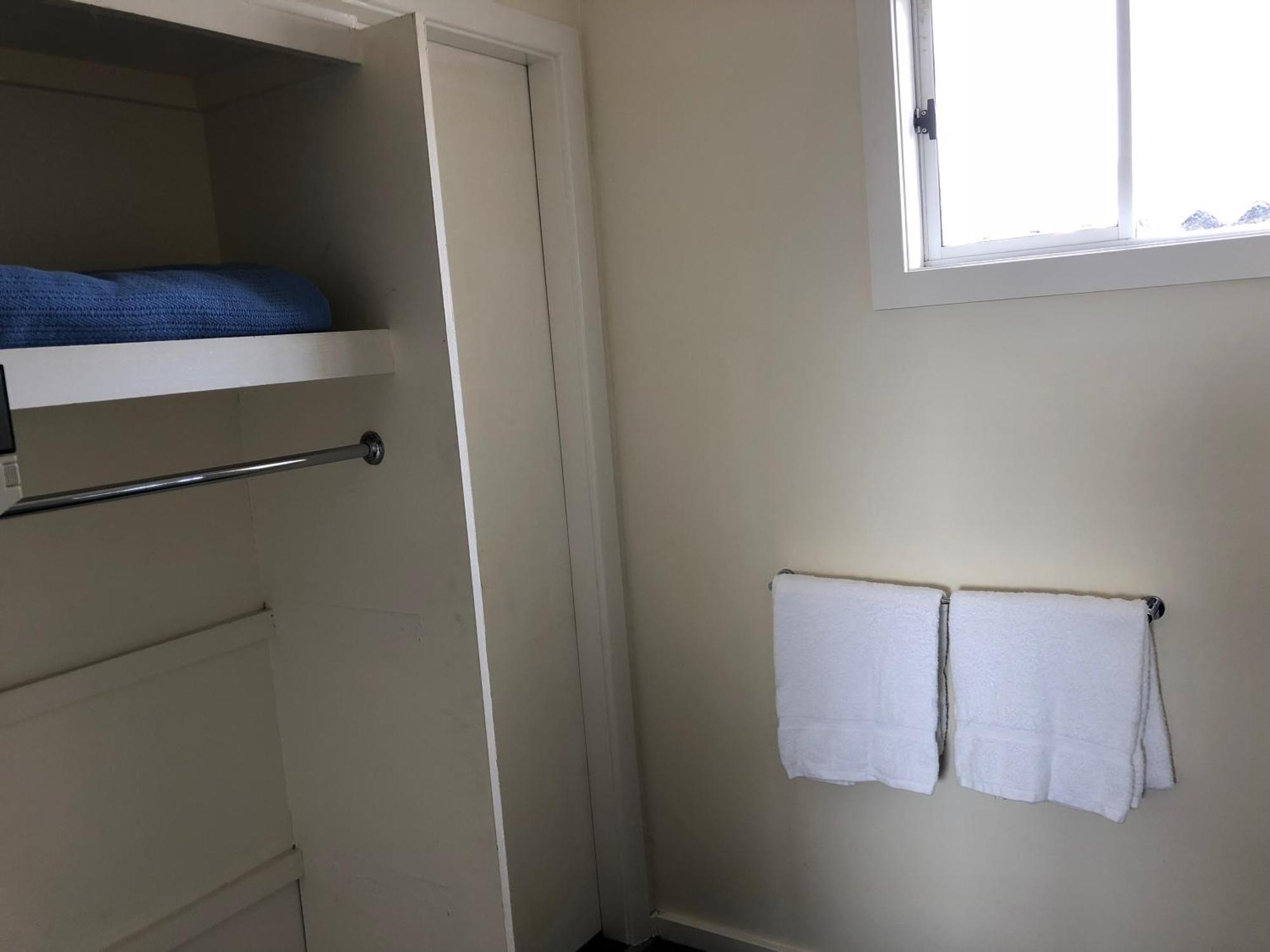 Squid'S Ink Motel Belmont Room photo